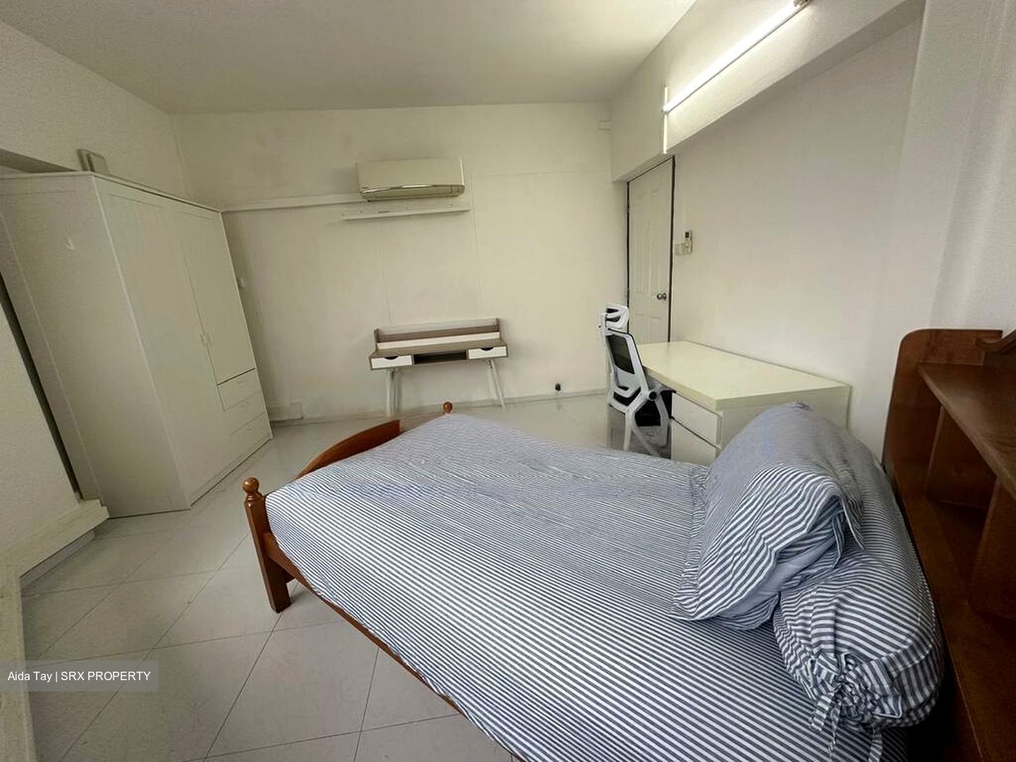 Blk 710 Jurong West Street 71 (Jurong West), HDB Executive #451816311